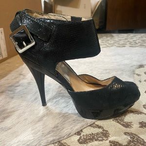 Michael Kors pumps